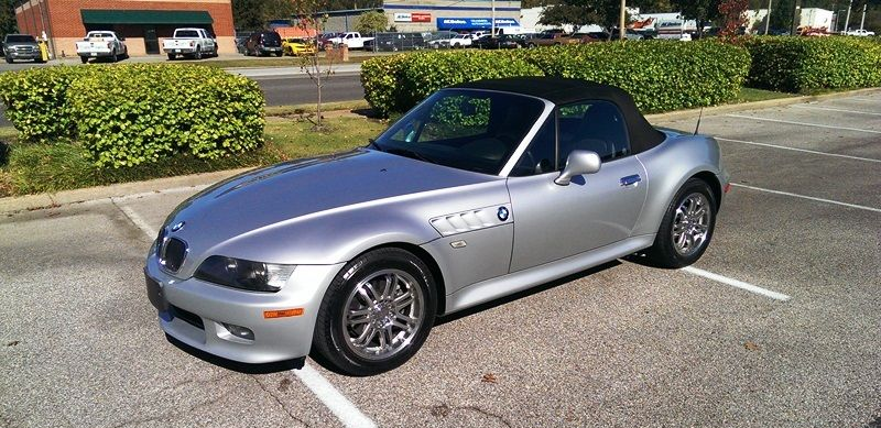 Illustration for article titled Here Are Ten Of The Best Six-Cylinder Cars On eBay For Less Than $6,000